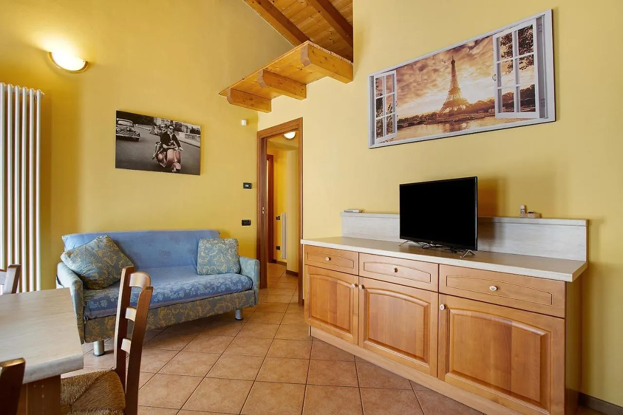 Residence Appartamento Parigi Civate