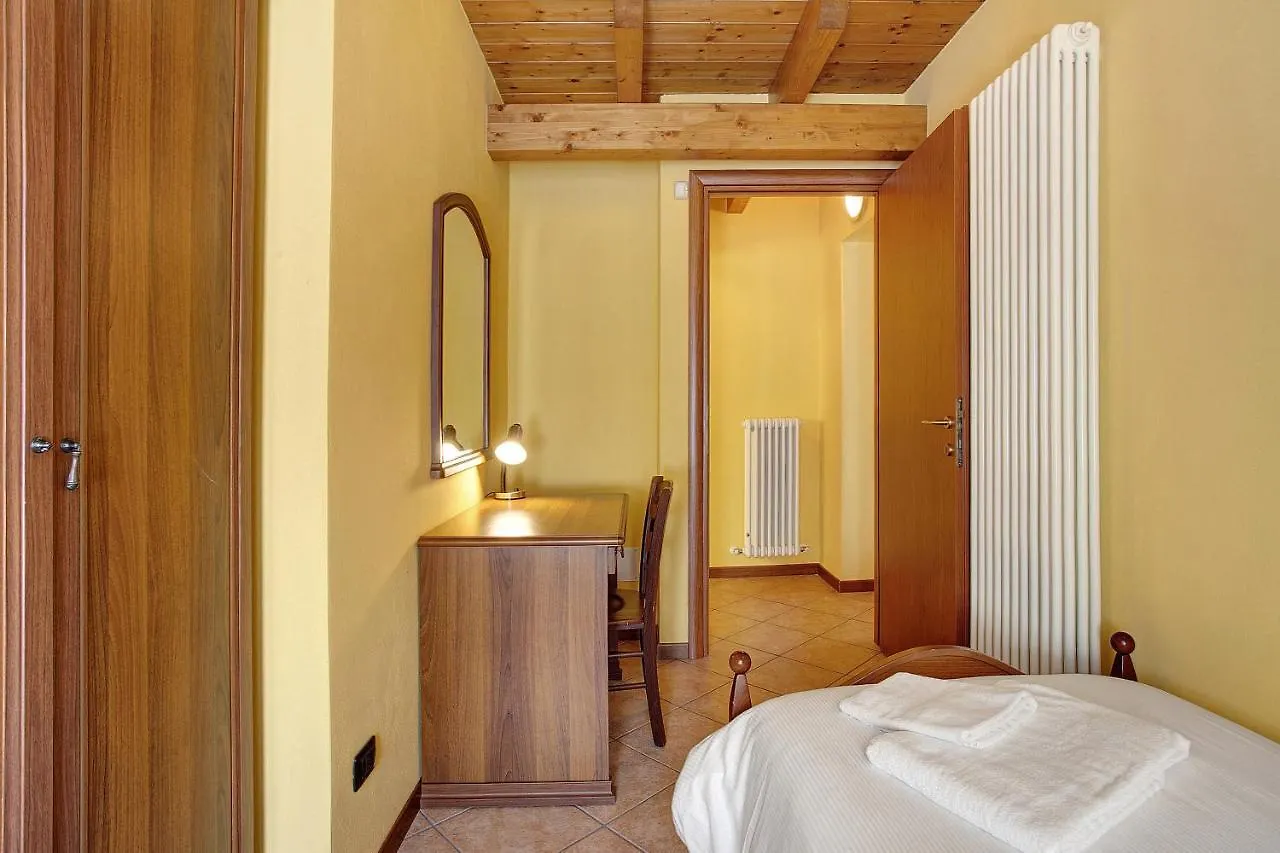 Apartment Residence Appartamento Parigi Civate