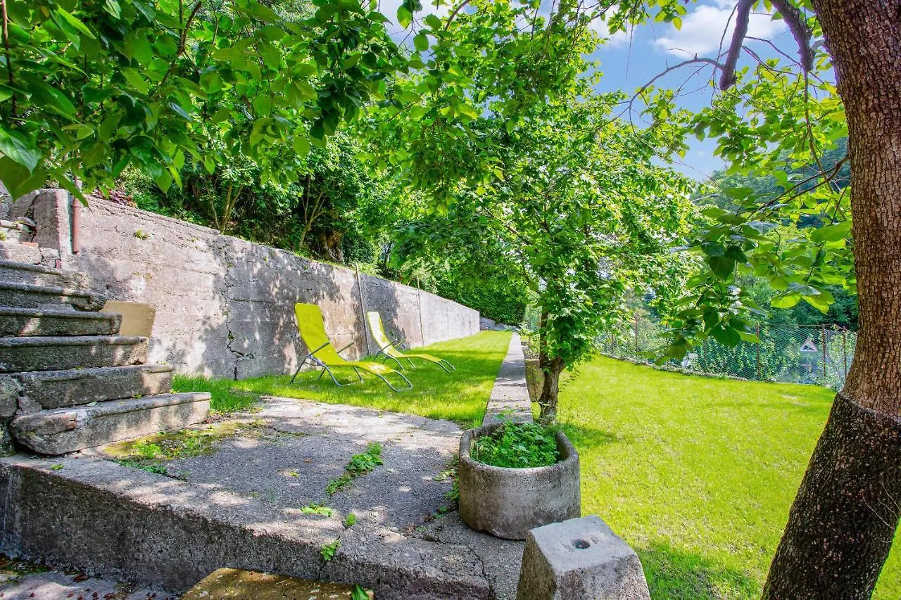 Apartment Residence Appartamento Parigi Civate